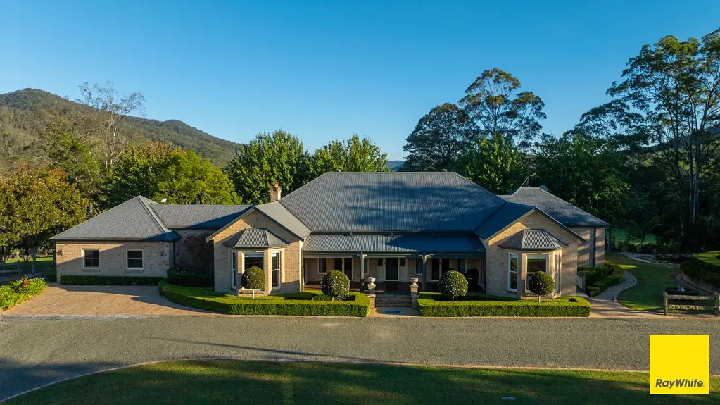 Crawford River  Lyndale - A Rare River Property of Exceptional Distinction