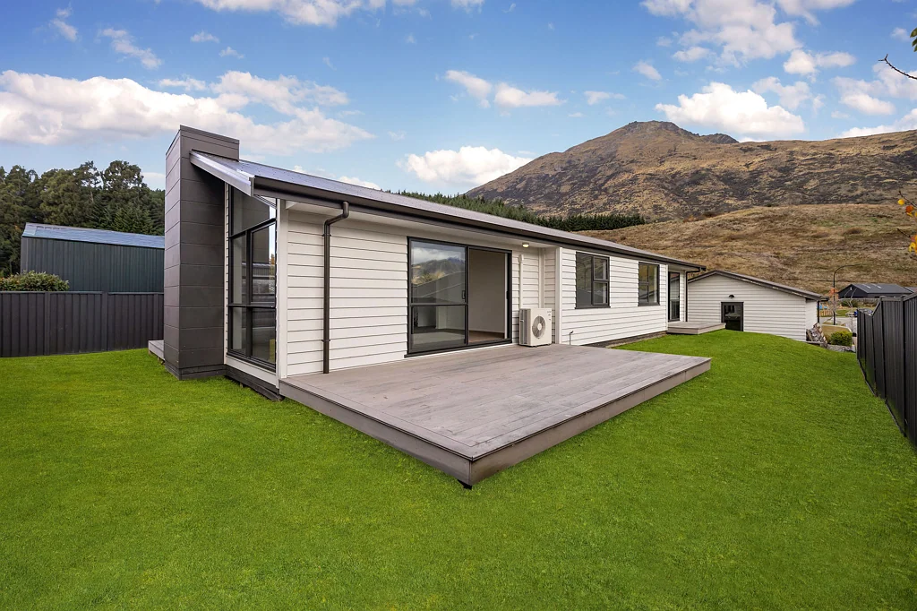 Lower Shotover 3Habitaciones Entry Level Gem with Endless Potential.