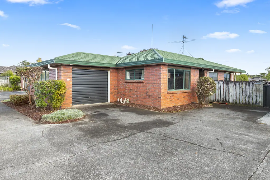 Pukekohe 2Zimmer Charming Standalone Townhouse - Close to Town!