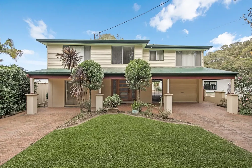 Woy Woy 4Zimmer Versatile Family Living in Peaceful & Private Locale.