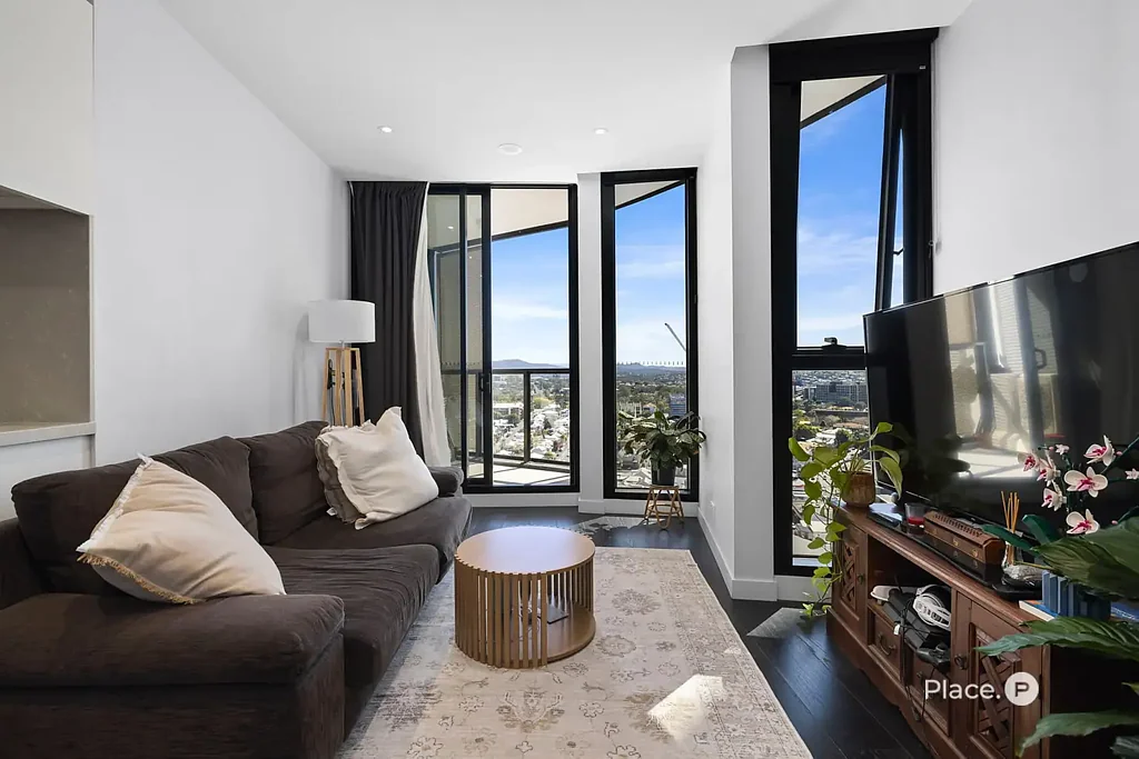 Fortitude Valley 2 Bedroom Inner-City Oasis with Sweeping Views and World-Class Amenities