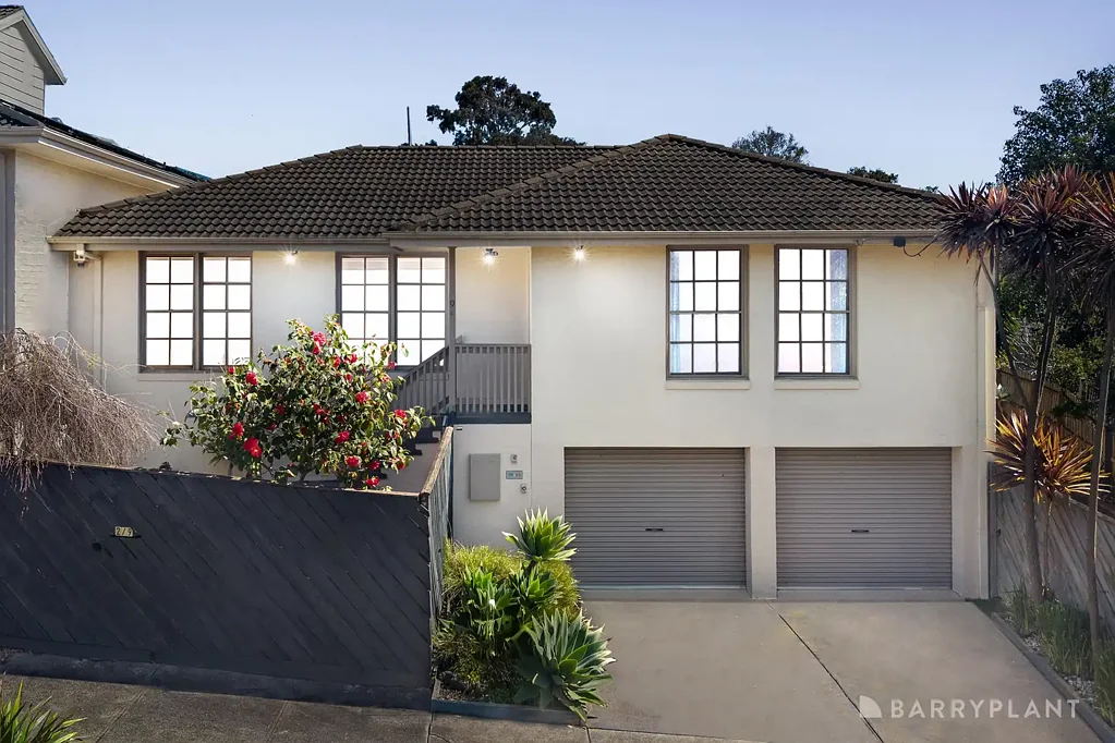 Bulleen 3Moenga No Body Corporate Residence - AUCTION TONIGHT 6:00pm