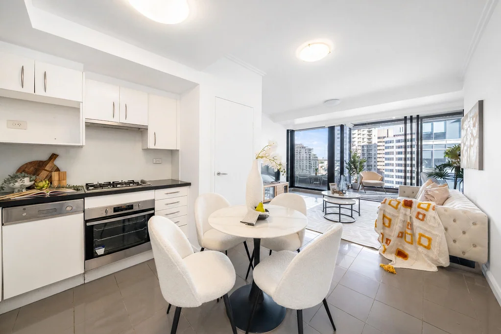 Sydney 1 Slaapkamer Designer CBD Living with Elevated Views in the Iconic World Tower