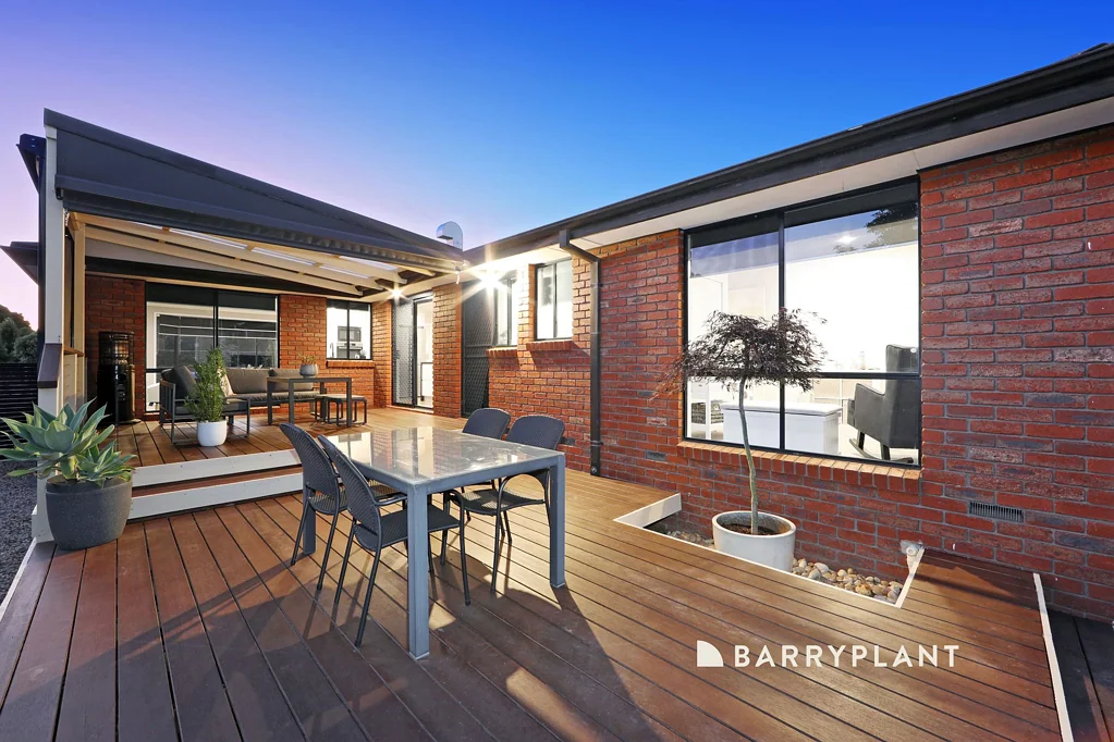 31 Peppermint Grove, Knoxfield, VIC 3180
