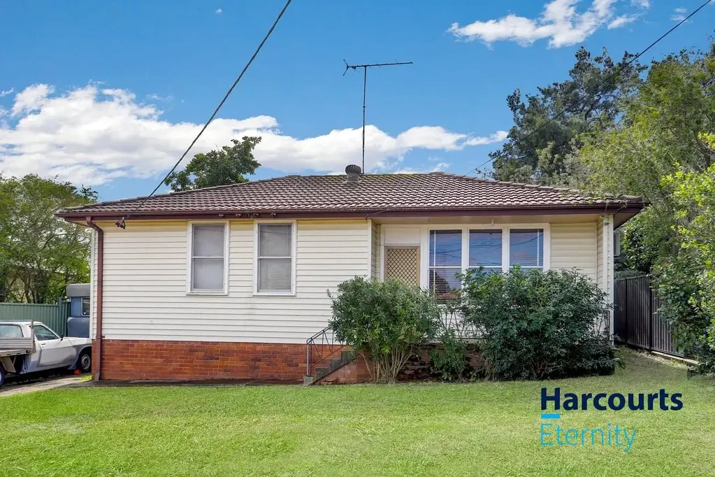 Comfortable Family Home in a Prime Location!