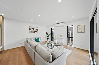 6/9 Wilson Place, Papakura
