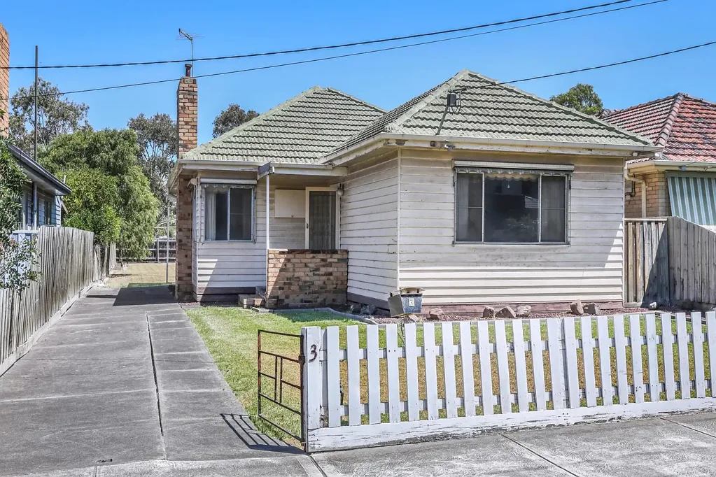 3 Maddox Road, Newport, VIC 3015