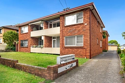 4/90-92 The Broadway, Punchbowl