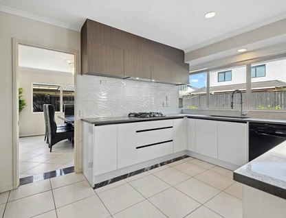 42 Thornbury Cresent, Dannemora, Manukau City, 4 غرف, 3 حمامات, House
