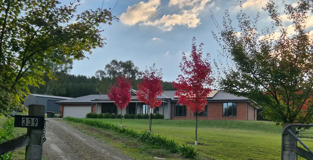 Mudgegonga  STUNNING LIFESTYLE PROPERTY ON 5 ACRES