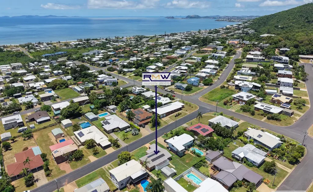 8 Hellas Street, Barlows Hill, QLD 4703