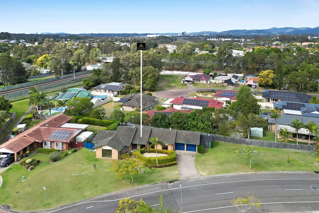 98 Merridown Drive, Merrimac, QLD 4226