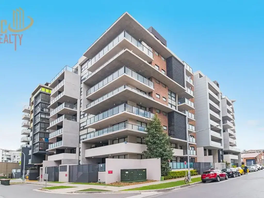 173sqm luxurious 3 bedroom plus study room for lease!!