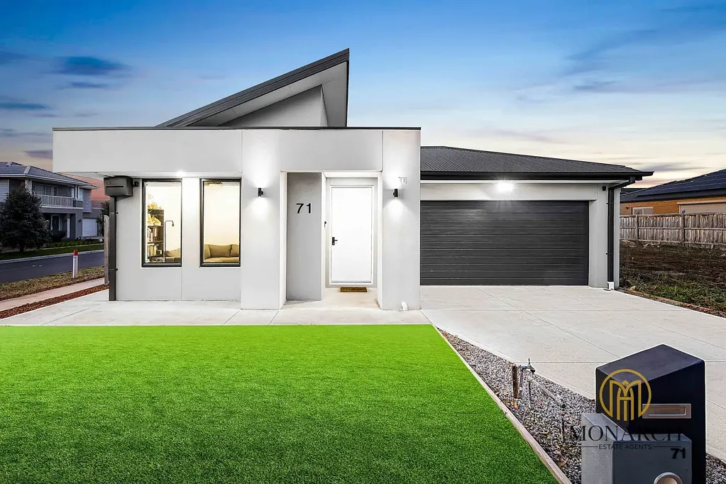 71 Bingham Circuit, Thornhill Park, VIC 3335