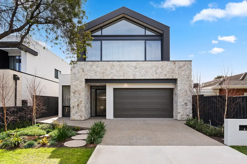 Somerton Park 4ਬੈੱਡਰੂਮ Find lifestyle: where coastal elegance meets modern design