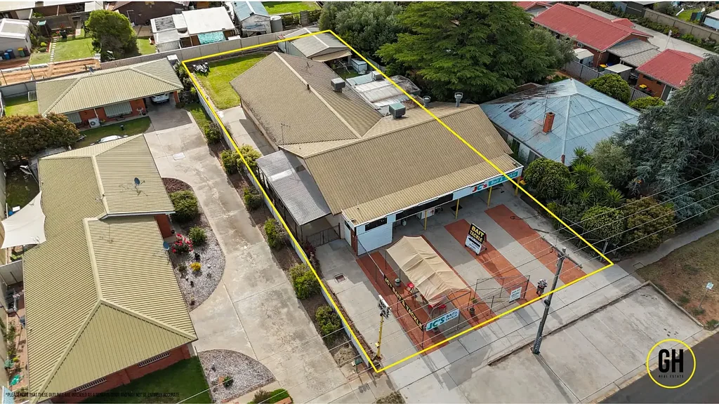 Swan Hill 4ห้องนอน Rare Mixed-Use Opportunity | Shopfront + Home on Campbell Street