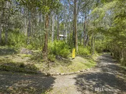 25 Heath Crescent, East Warburton