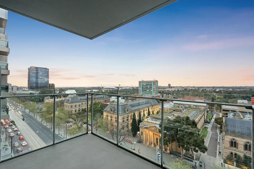 Modern 3-Bedroom Apartment at the prime location in Adelaide