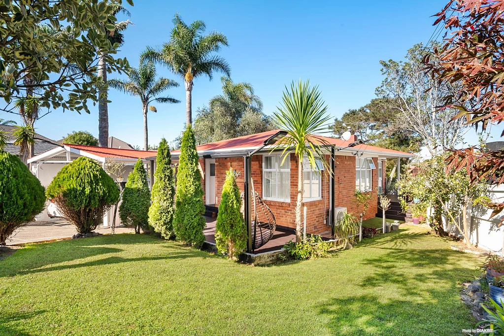 Howick 3 Bedroom Premium Eastern Living