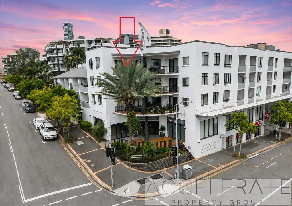 Spacious Inner-City Apartment with Spectacular With Views to the City