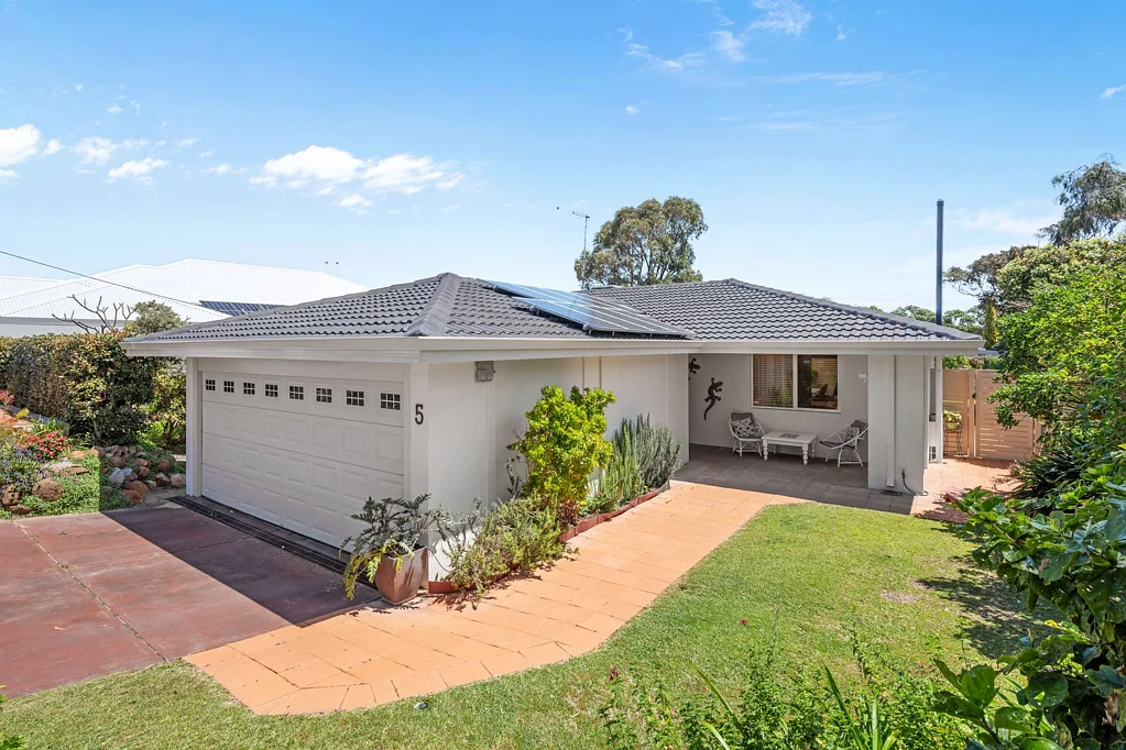 5 Edward Street, Sorrento, WA 6020