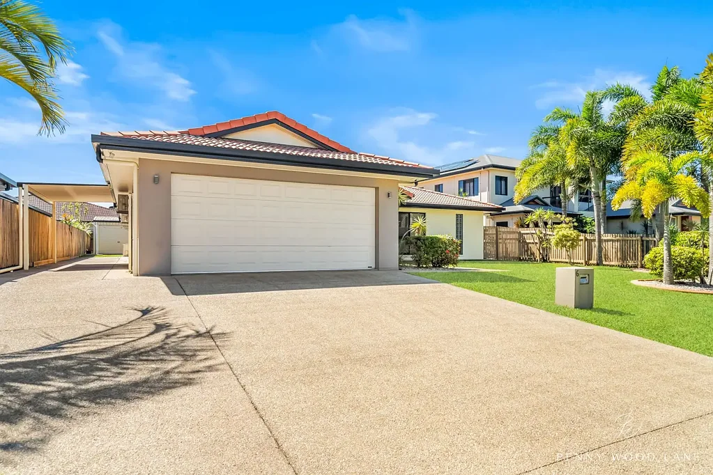 6 Madison Avenue, Glenella, QLD 4740