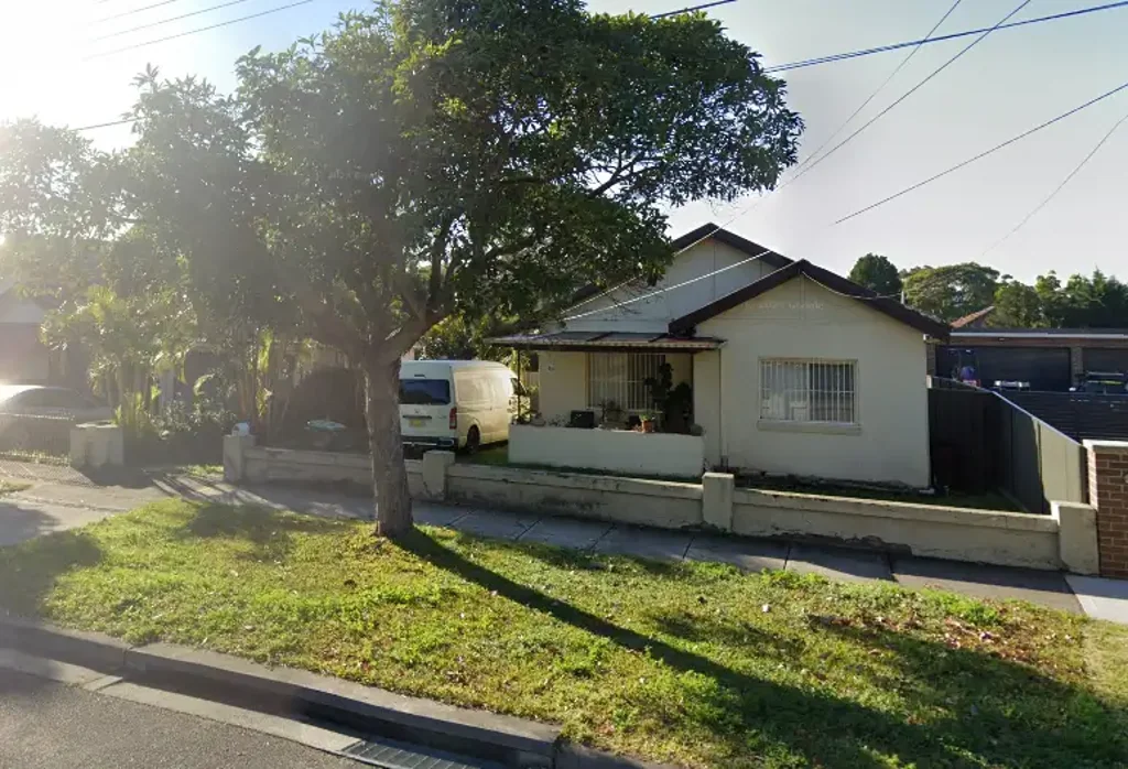 3 BEDROOM FAMILY HOME