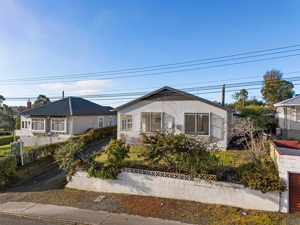 Balclutha 3房  Stylish, MoveÃ¢€'In Ready Family Home