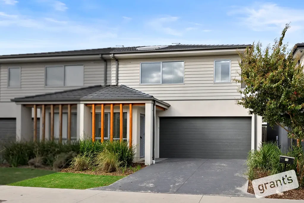 15 Llano Circuit, Berwick, VIC 3806