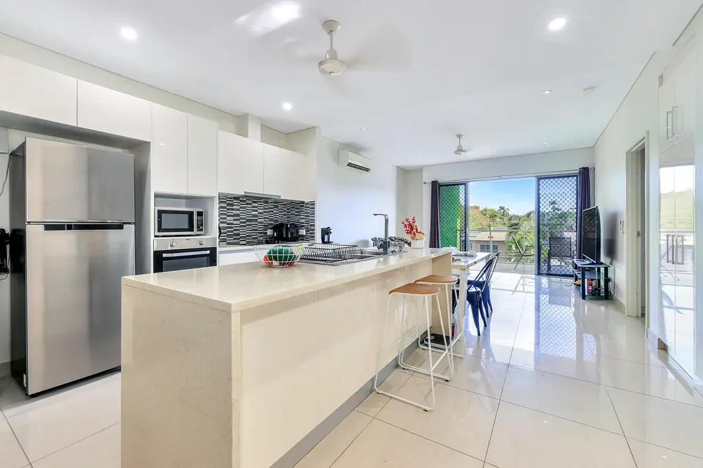 Parap 2ਬੈੱਡਰੂਮ Private, Breezy Apartment in Prime Parap Location