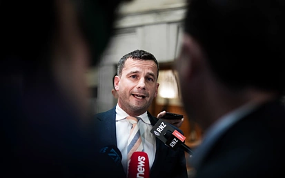 取消临时工签，放宽父母团聚，行动党呼吁移民改革