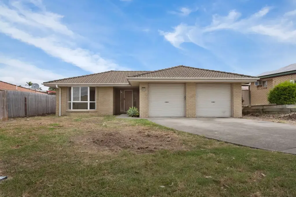 37 Burgess Street, Raceview, QLD 4305
