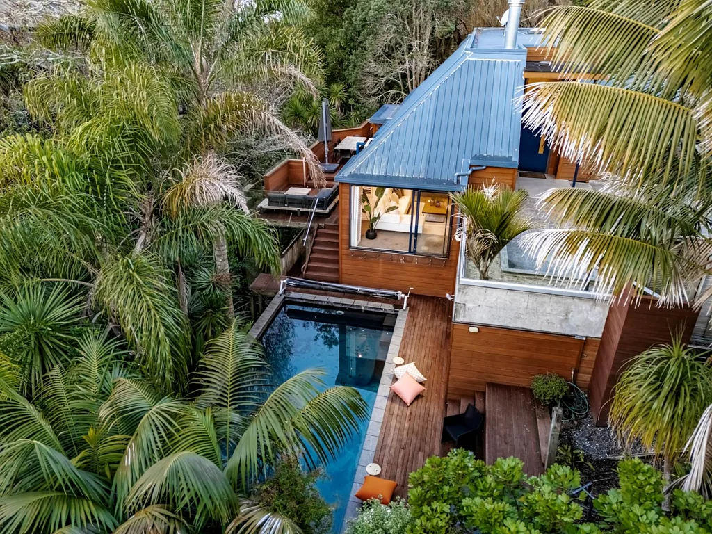 Saint Heliers 4Moenga Relaxed Coastal Retreat with a Touch of Bali