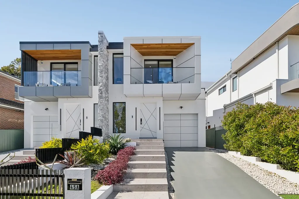 Eastwood 4Kwarto Modern Luxury and Architectural Excellence in Prime Eastwood Location