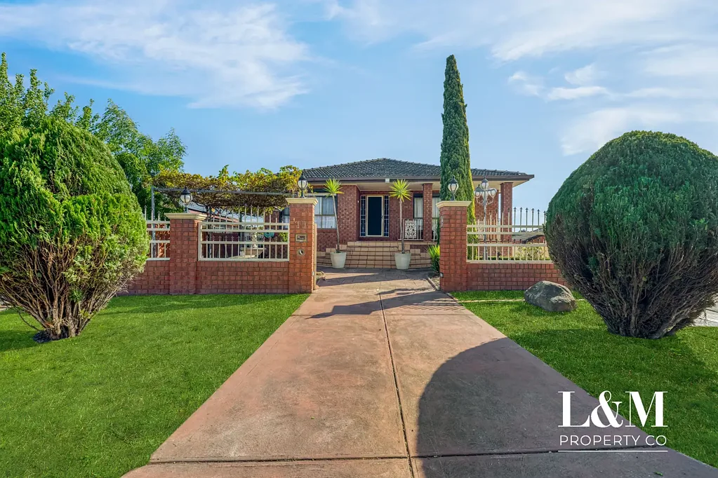 1/19 Nicholson Crescent, Meadow Heights, VIC 3048