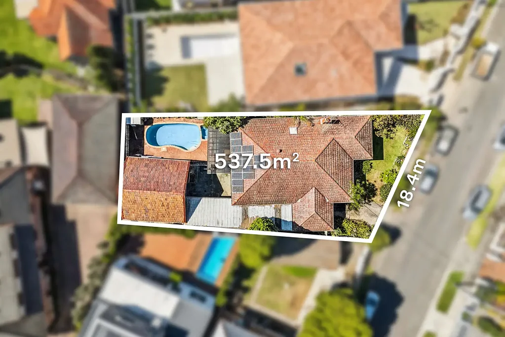 Strathfield 4Zimmer North-to-rear block, boasting a commanding 18.4m frontage with DA Approved plans for a Tri-Level masterpiece