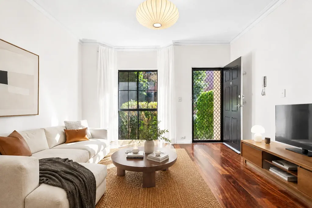 Village Lifestyle, Easy Care & Modern Townhouse