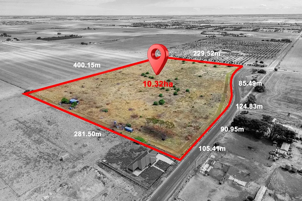 Two Wells Rare Opportunity! Room to Move, Space to Grow - 10.32ha (Approx.)