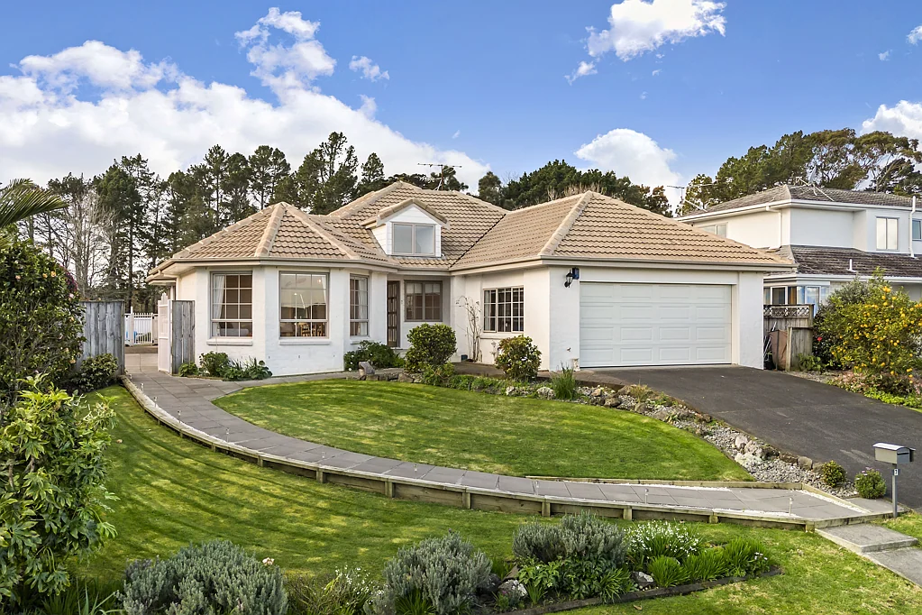 7 The Green, Golflands, Manukau City, Auckland