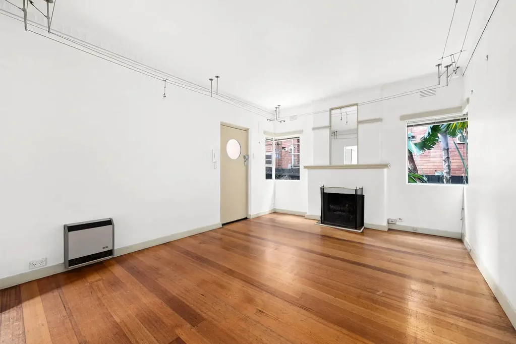 PERFECTLY POSITIONED GROUND FLOOR APARTMENT | Besser+Co
