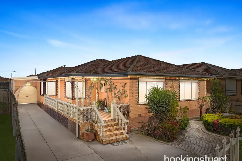 385 Edgars Road, Lalor, VIC 3075