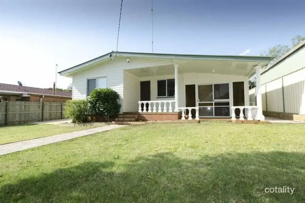 15 Coates Street, Kearneys Spring, QLD 4350