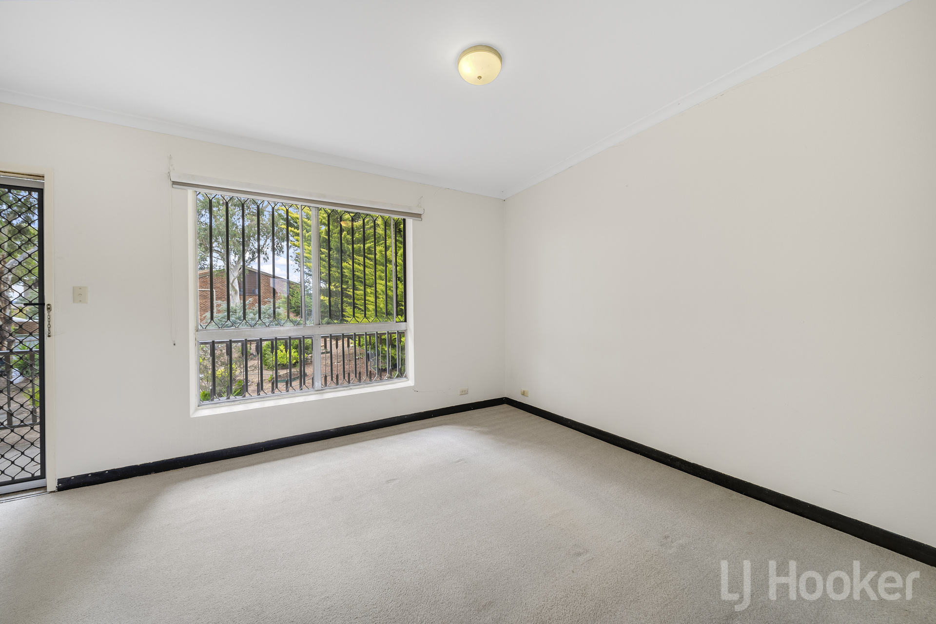 UNIT 1 122 HENDERSON RD, CRESTWOOD NSW 2620, 0 Schlafzimmer, 0 Badezimmer, Unit