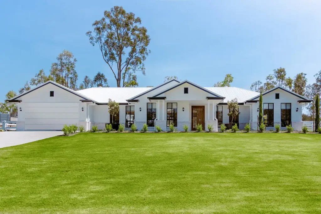 Lowood 4房 经典大地块住宅，适合成长型家庭 - 屡获殊荣的住宅套餐 CLASSIC ACREAGE HOME FOR THE GROWING FAMILY - AWARD WINNING HOME PKG