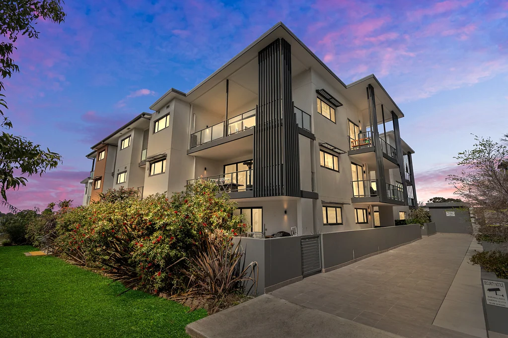 202/112 Northcote Road, Greenacre, NSW 2190