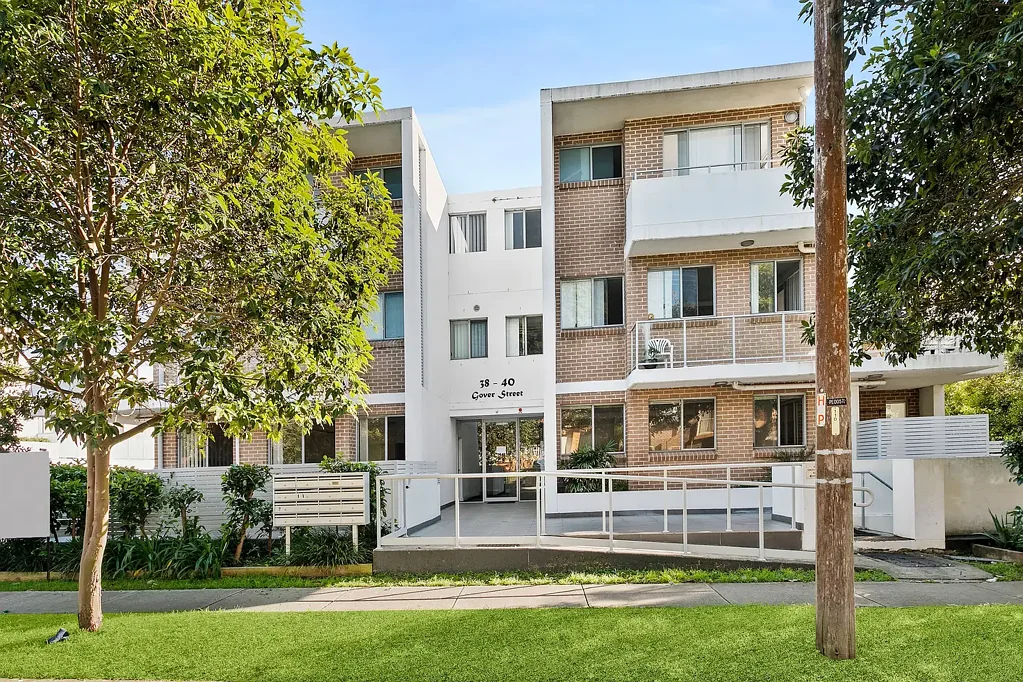 6/38-40 Gover Street, Peakhurst, NSW 2210