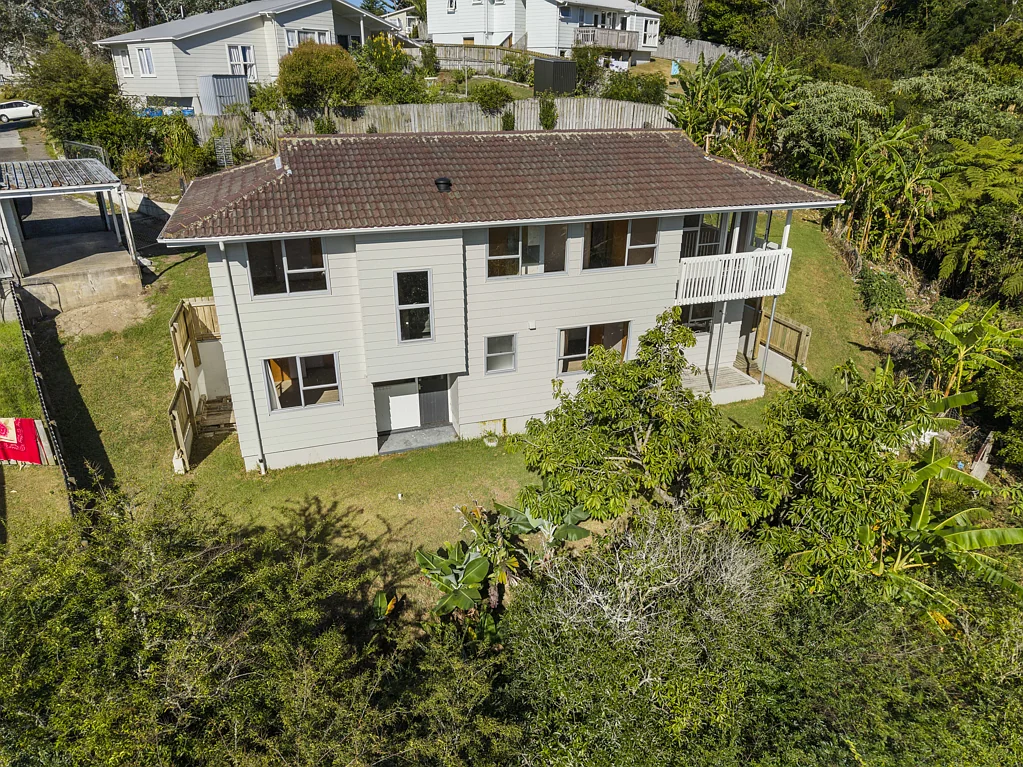 8 Mirage Place, Beach Haven, North Shore City, Auckland