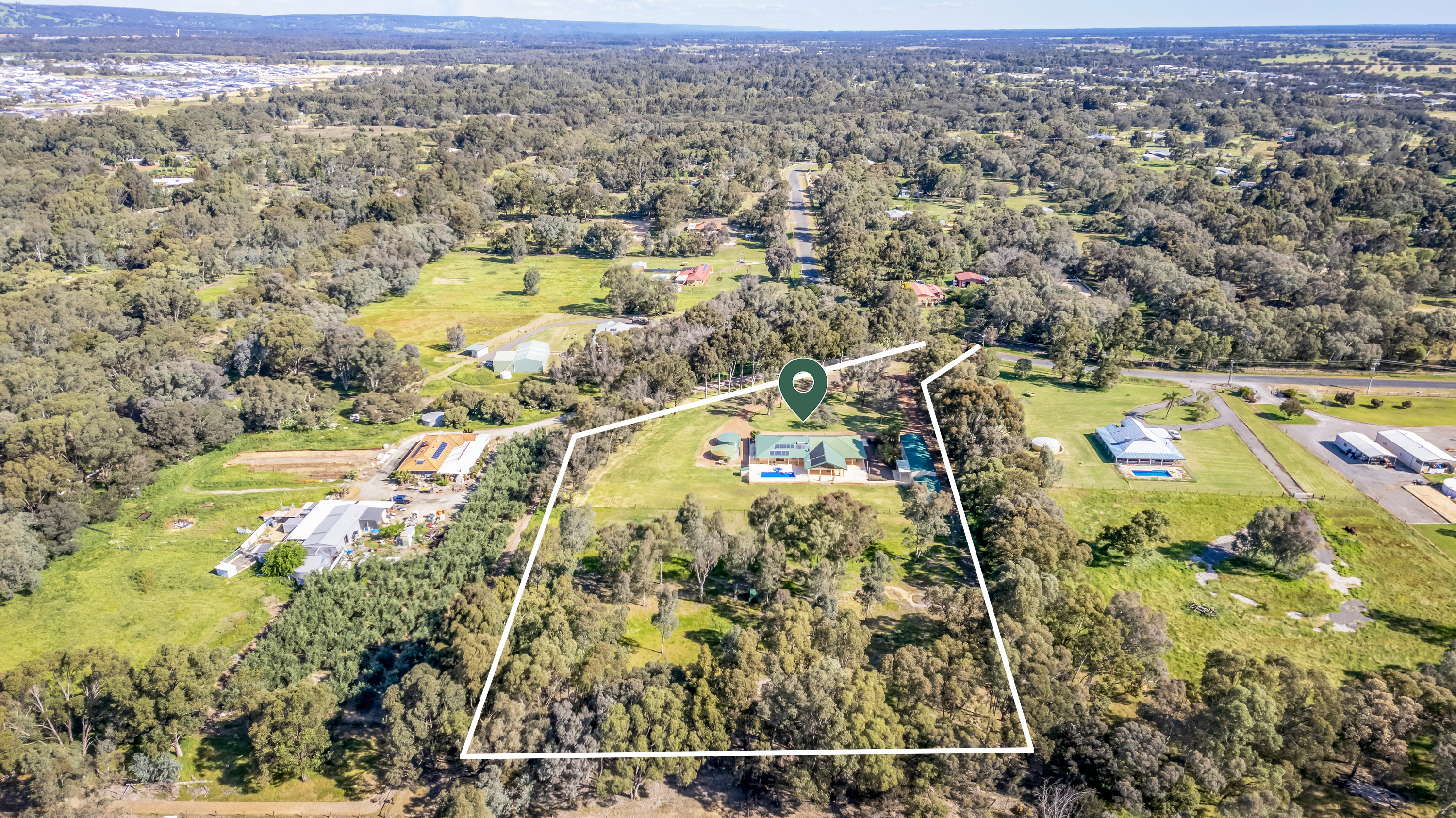 120 BYFORD MEADOWS DR, OAKFORD WA 6121, 0 Kuwarto, 0 Banyo, House