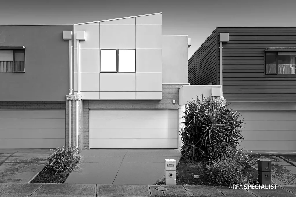 11 Sandridge Terrace, Point Cook, VIC 3030
