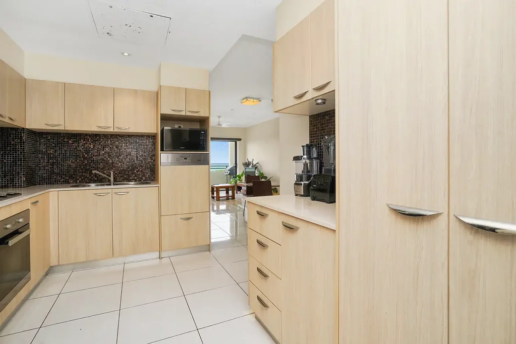 Parap 1 Bedroom Water views and fabulous facilities for the astute investor